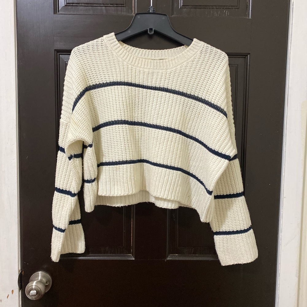 Crop sweater
